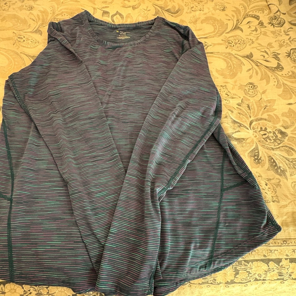 Tek Gear Striped Long Sleeve workout shirt Shirt